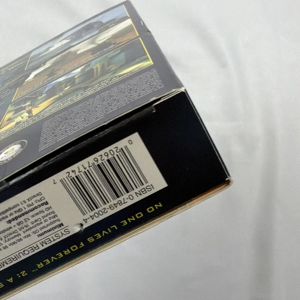 No One Lives Forever 2: A Spy in H.A.R.M.s Way NEW In Small Box PC\CD